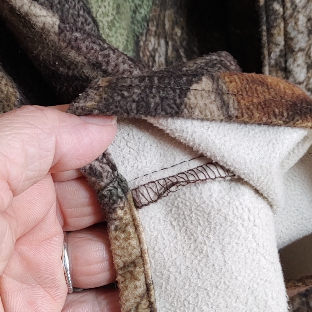 Cabelas Long Sleeve Fleece Button Down Camo Shirt - Picture 3 of 5
